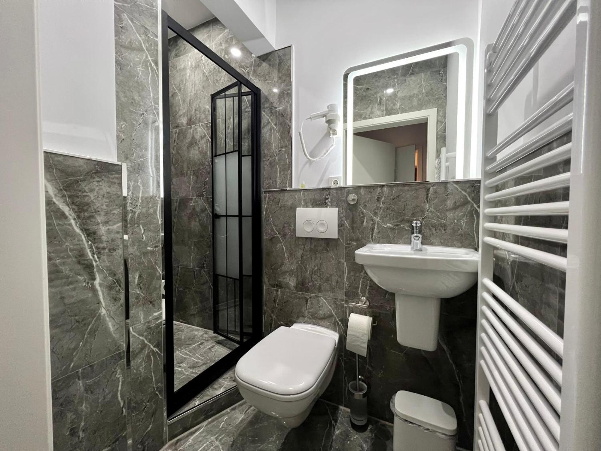 Durmaz Hotel Hannover Exteriör bild