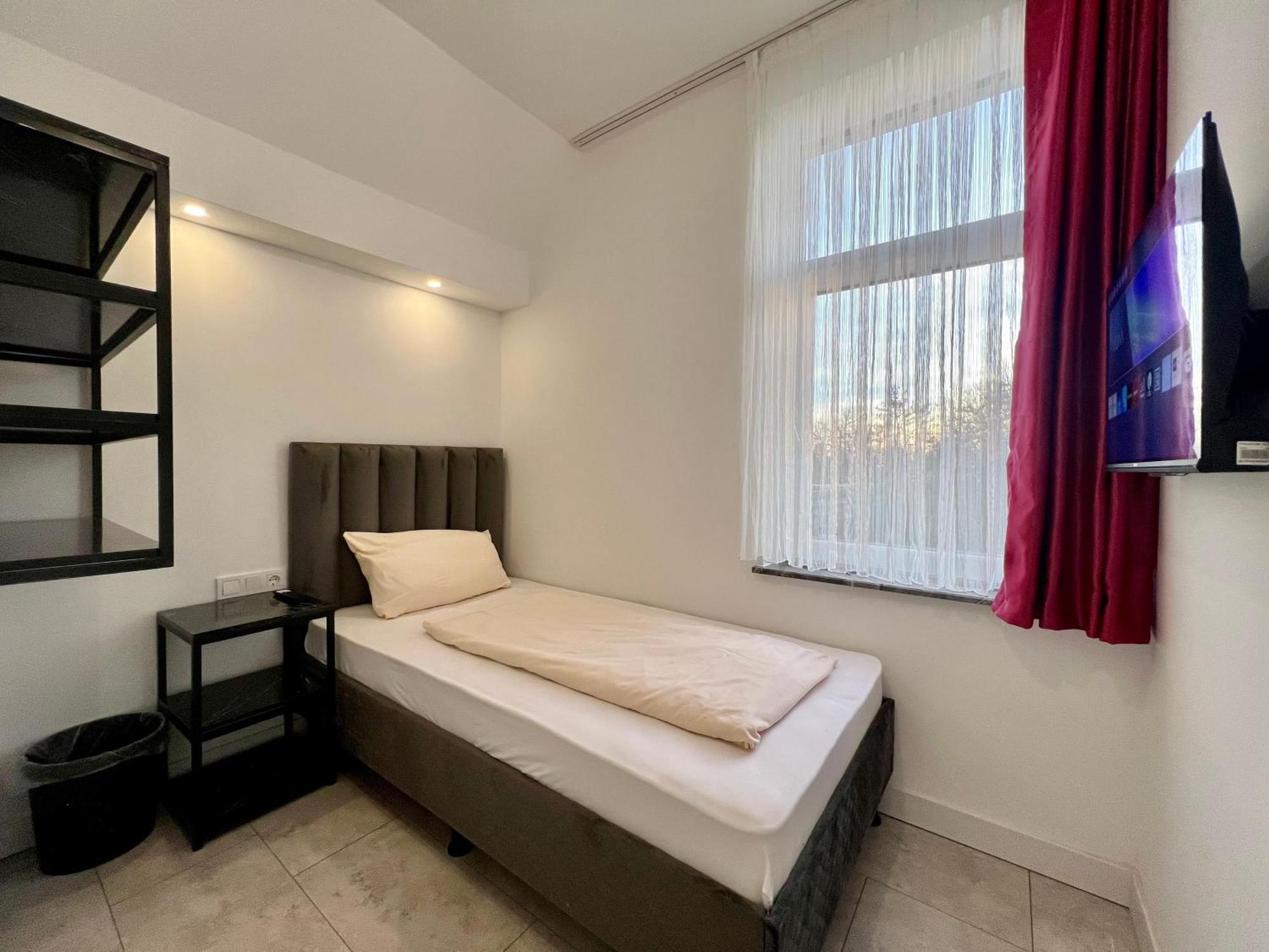 Durmaz Hotel Hannover Exteriör bild