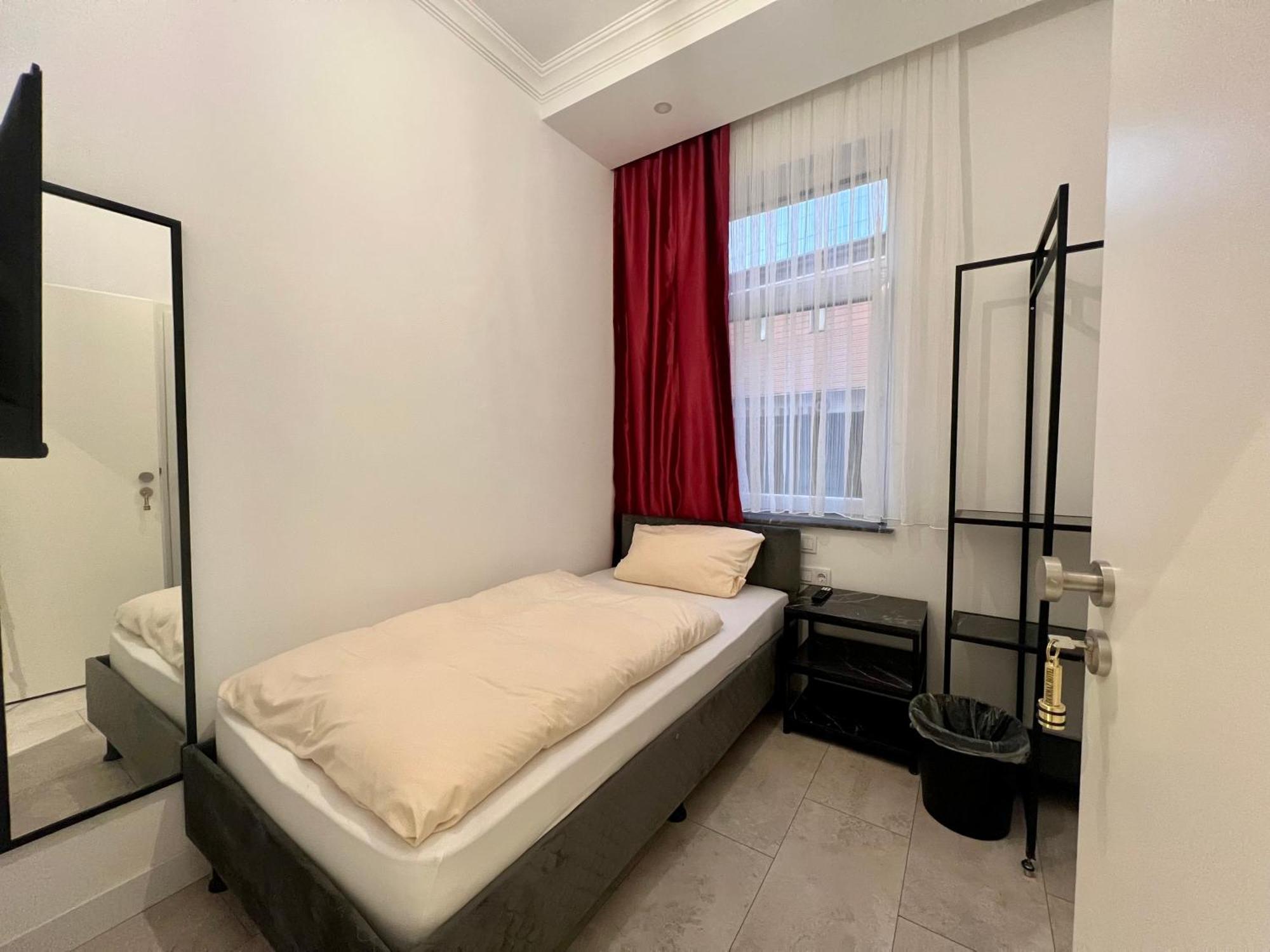 Durmaz Hotel Hannover Exteriör bild