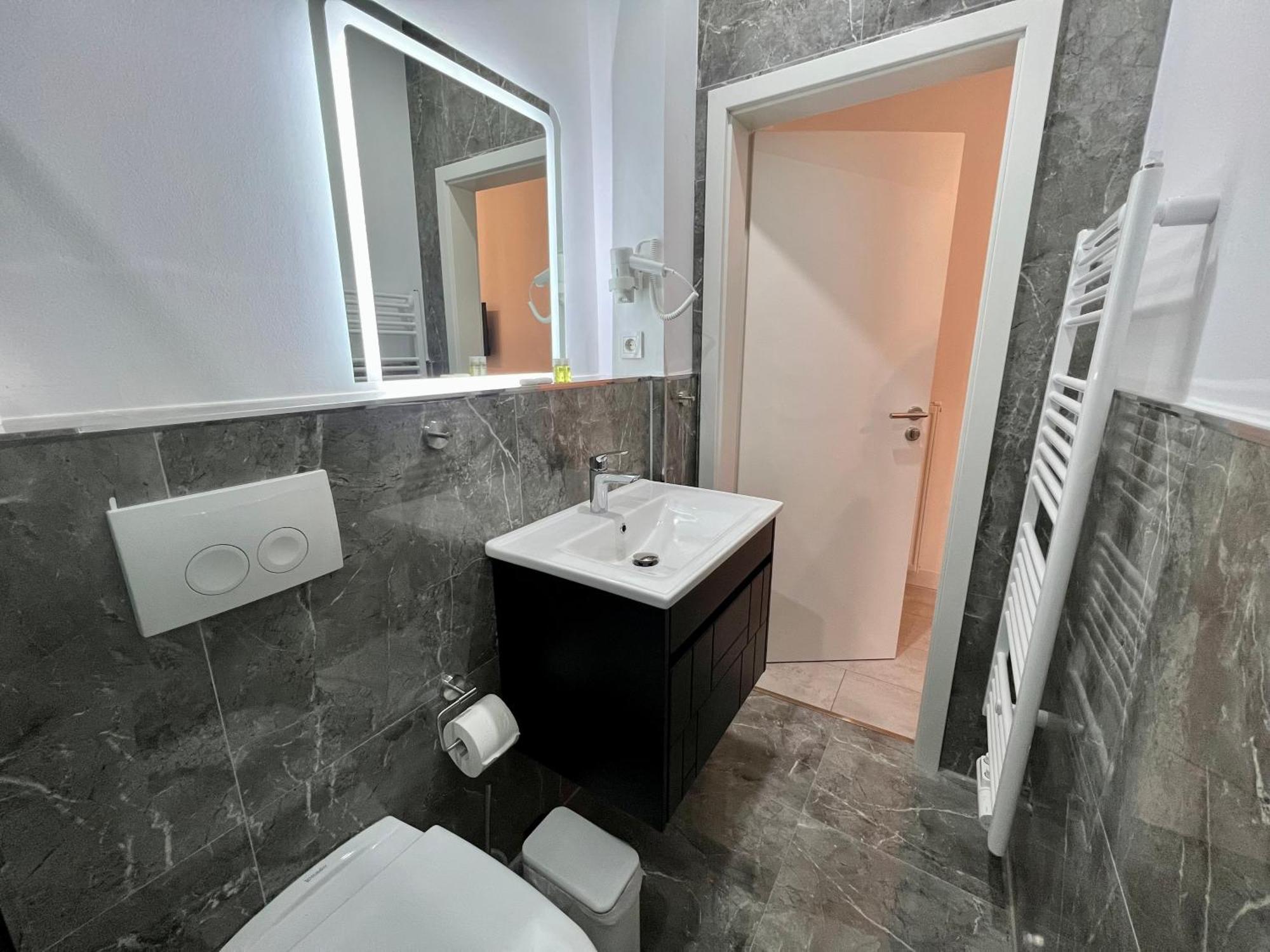 Durmaz Hotel Hannover Exteriör bild